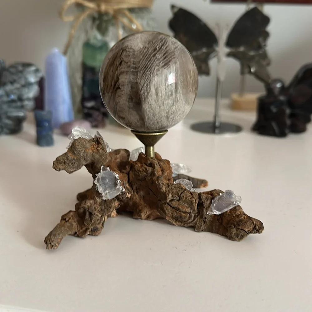Thousand Layer Garden Quartz Sphere - Picture 3 of 4